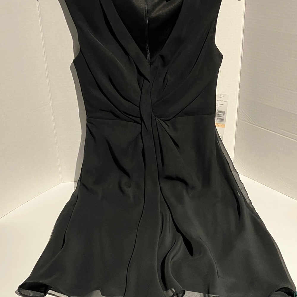 Elegant Madison Leigh Black Sleeveless Dress